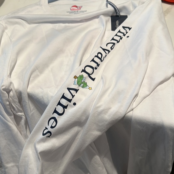 Vineyard Vines white Long-Sleeve Mr. Claus Whale Pocket T-Shirt large nwt - Picture 5 of 5